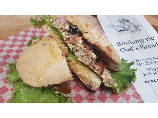 Pan bagnat niçois