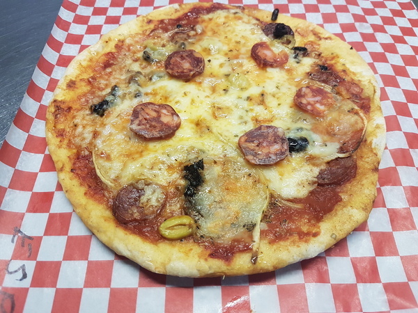 4- Pizza 9